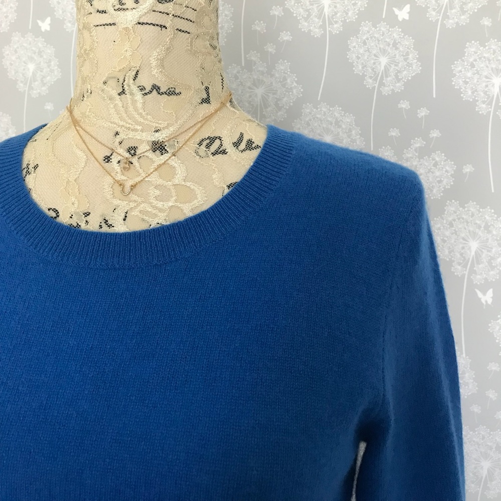 Lord and taylor regent blue crew neck cashmere
